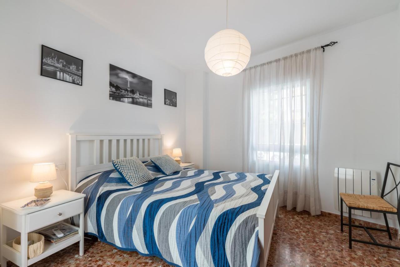 Anna - Triana Apartment Sevilla Bagian luar foto