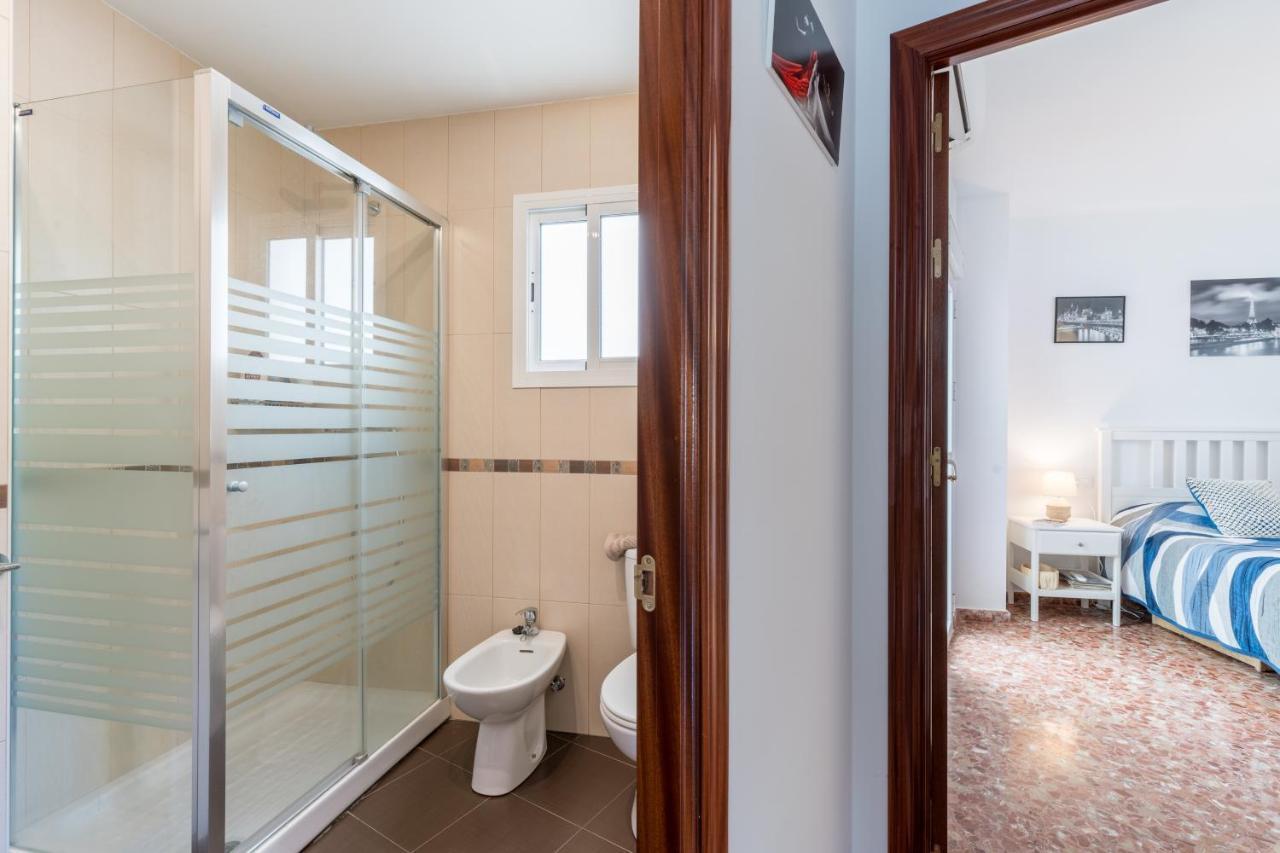 Anna - Triana Apartment Sevilla Bagian luar foto
